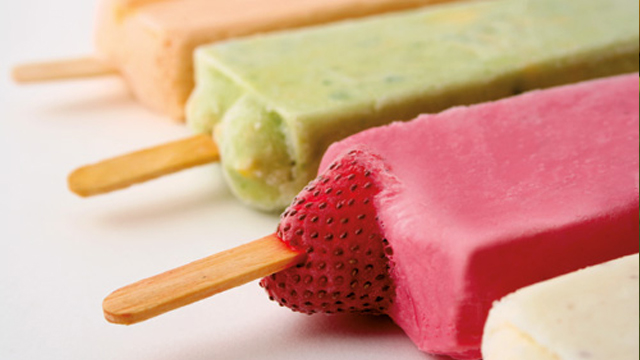1166508_paleta-mexicana-uma-forma-saudael-de-sorvete-para-o-verao